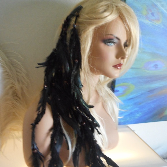 Black w Woodenr Beads Hair Extension Hair Clip Comb - Picture 2 of 3